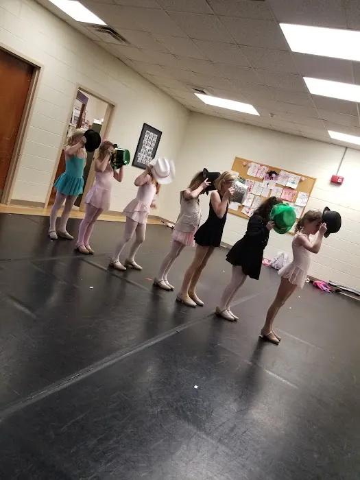 Dunwoody School for the Arts Picture 9