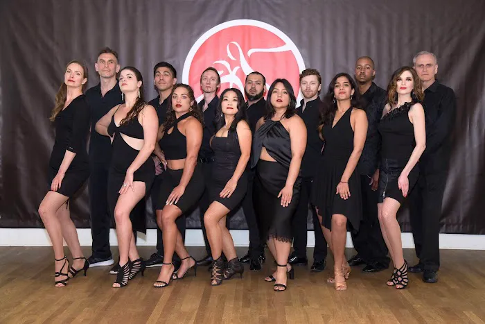 PASOFino Salsa & Bachata Dance Studio Picture 10