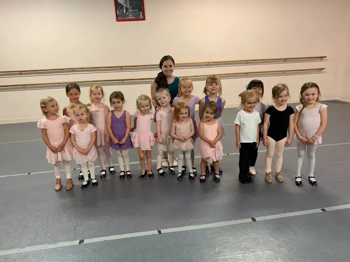 Dance Contempra Picture 10