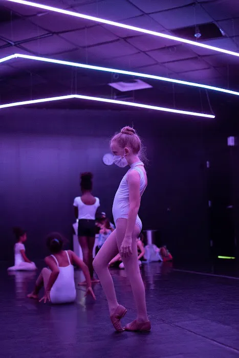Luma Dance & Acrobatics Studio Picture 5