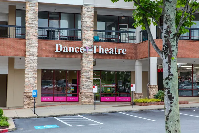 Luma Dance & Acrobatics Studio Picture 9