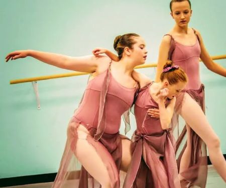 Southern Arc Dance