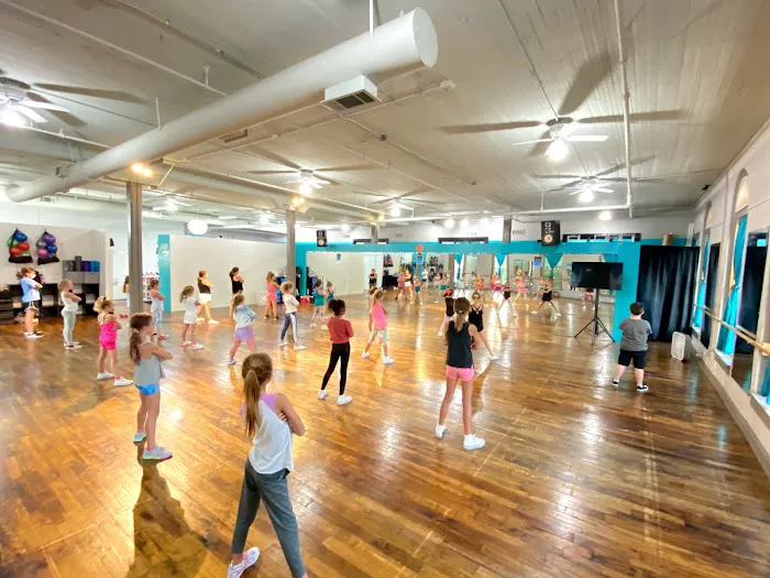 Kyle Kahn Studios Dance Excellence Picture 10