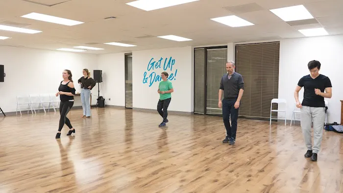 Get Up And Dance! Picture 2