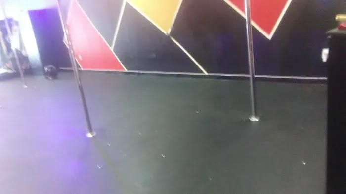 Closet Freaks Dance Studios Picture 1