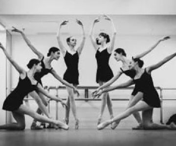 How to Use Instagram to Find the Best Dance School