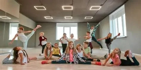 How to Make the Most of a School Dance: Tips, Themes, and Dance Floor Fun