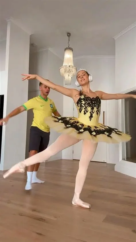 Top 10 Ballet Moves Trending on TikTok | Viral Ballet Dance Moves