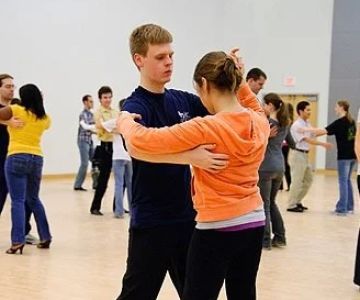 Ballroom Dance to Improve Flexibility: Common Mistakes to Avoid