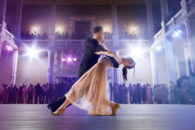 Why Waltz is Popular for College Students
