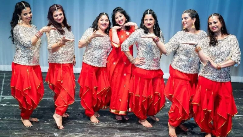 Why Bollywood Dance Is Popular to Try in 2025