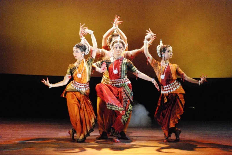 Why Bollywood Dance Is Popular and Its Cultural Origins