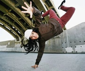 Top 10 Hip Hop Moves Explained - Master the Best Moves for Beginners and Pros