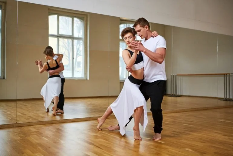 How to Master Ballroom Dance Workout Benefits for a Healthier, More Energized You