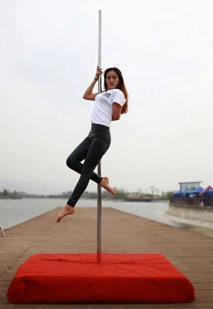 Pole Dance Step by Step Guide: Tips from Experts