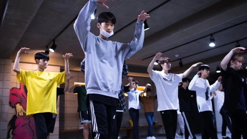 K-Pop Dance to Improve Flexibility – What You Need to Know
