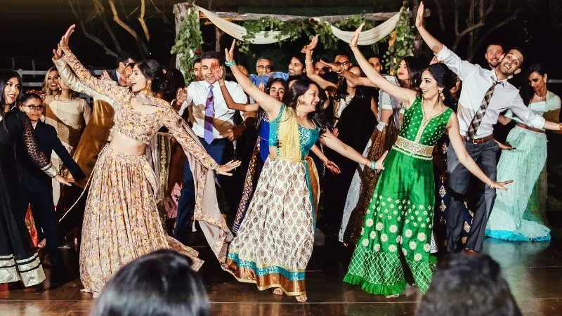 Bollywood Dance for Couples: Expert Tips for Romantic and Confident Partner Dancing