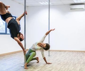 Pole Dance Step by Step Guide: Learn Moves and Techniques
