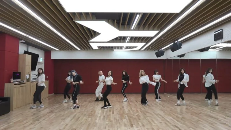 Why K-Pop Dance Is Popular for Couples – Tips and Insights