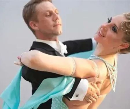 How to Master Waltz Every Dancer Should Know
