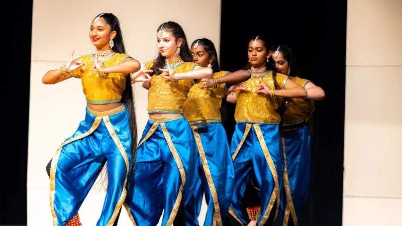 Bollywood Dance Tutorial: Common Mistakes to Avoid for Better Performance