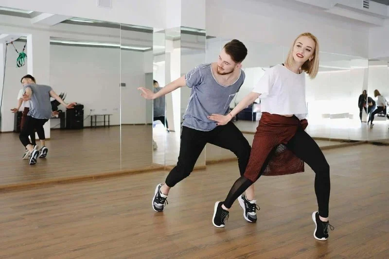 Top 10 Ballet Moves Trending on TikTok Explained for Dancers